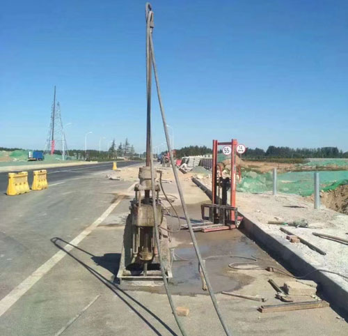 黄竹镇公路高聚物注浆加固